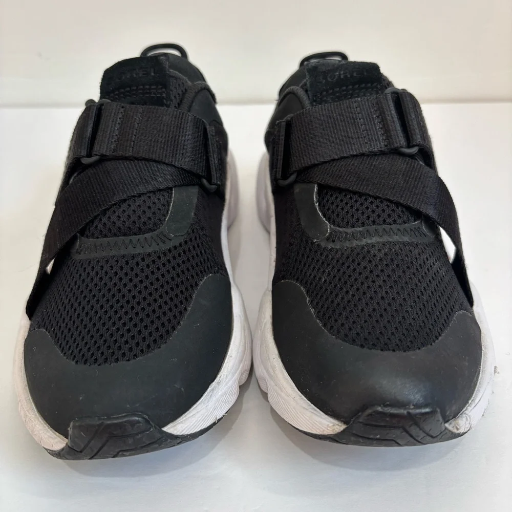 Sorel Kinetic RNEGD Sneakers Black White Hook & Loop Strap Athletic Shoes 6.5